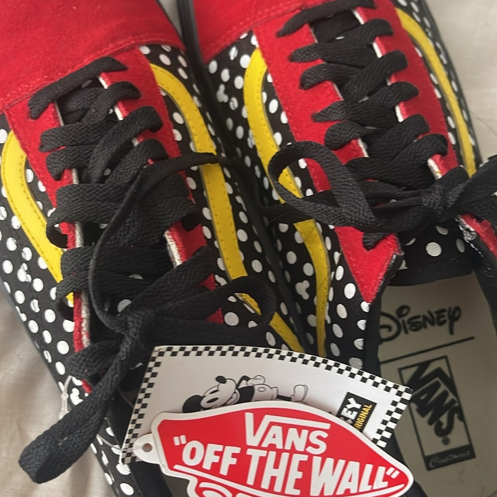 Vans Mens Disney Mickey Mouse Sneakers - Picture 11 of 12